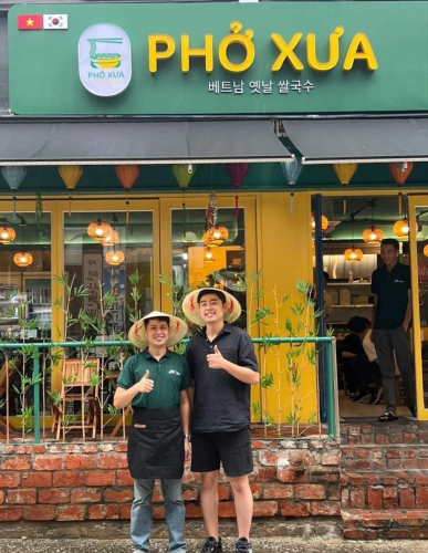 Young Nghe An Entrepreneur and 'Pho Xua' in Seoul