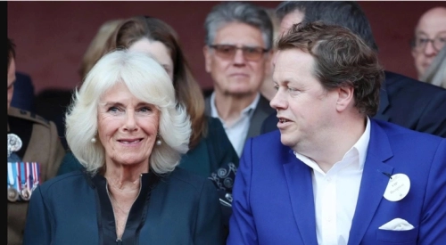 Tom Parker Bowles mê gỏi cuốn tôm, bánh mì, phở và bia lạnh Sài Gòn