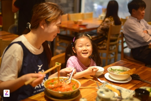 Phở Thìn gây tranh cãi vì thêm món phở kim chi vào thực đơn