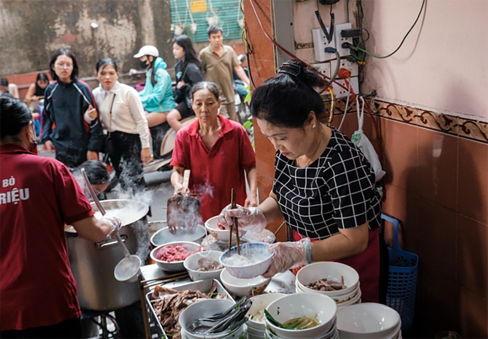 hàng phở Michelin 2