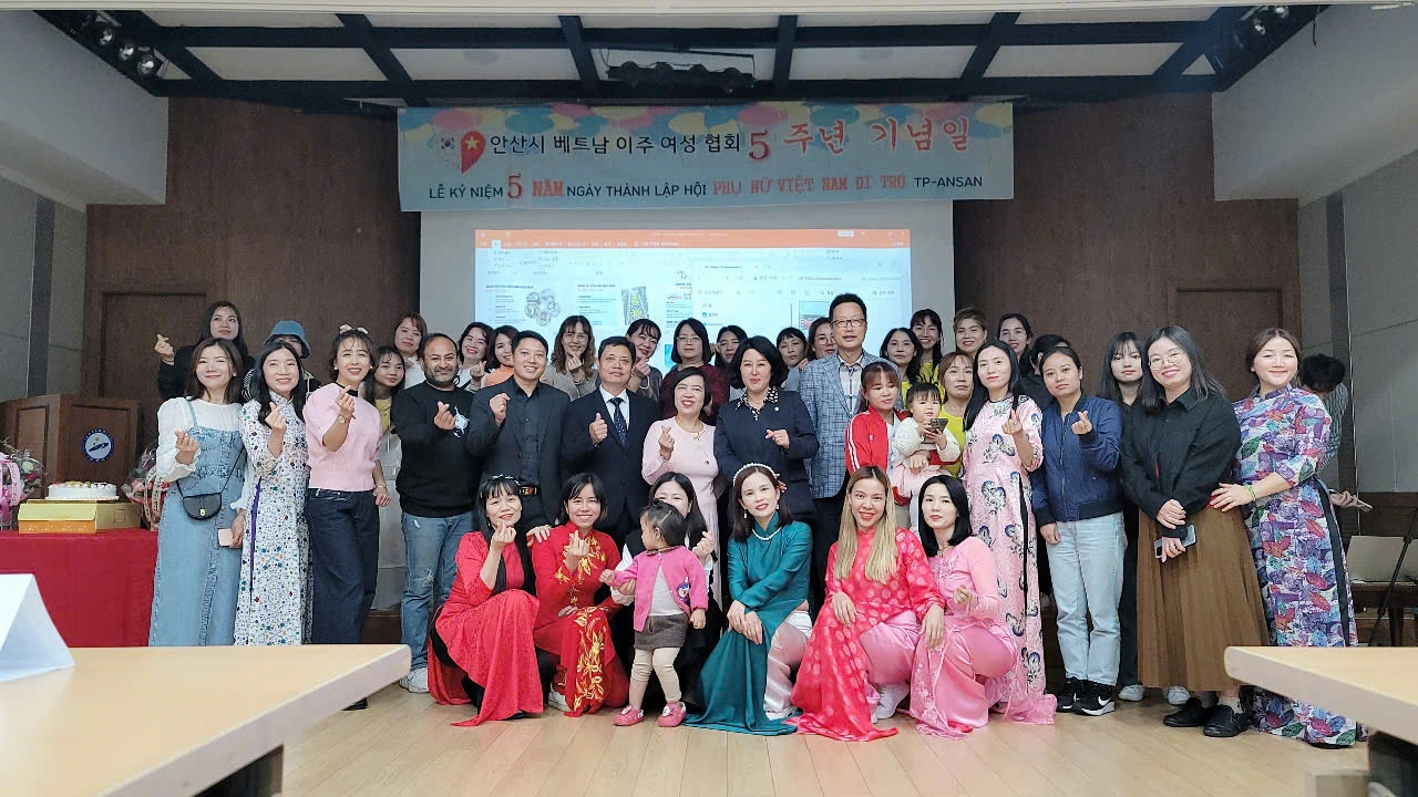Sang Hàn bán phở 1